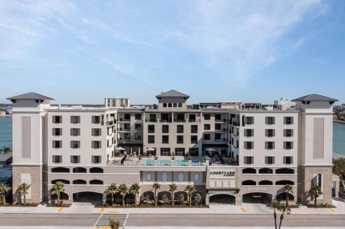 Courtyard Clearwater Beach