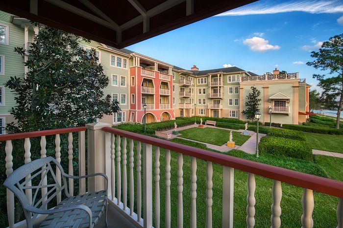 Disney’s Saratoga Springs Resort & Spa