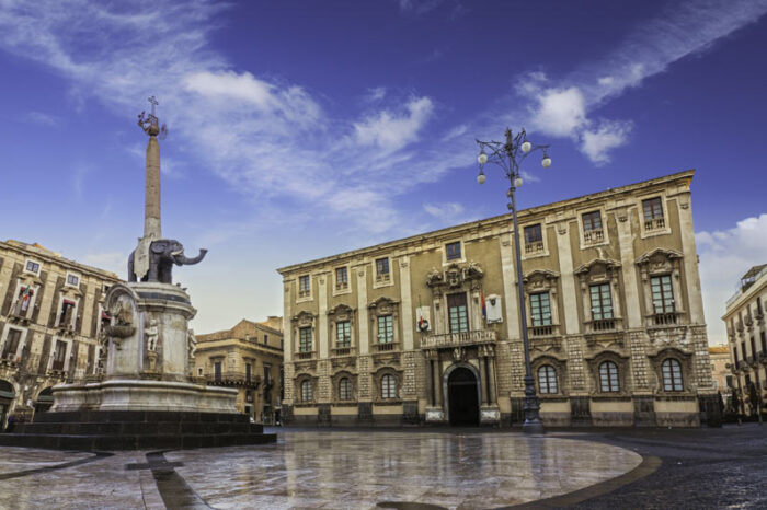 12 días de viaje asequible a Sicilia y Malta. G1T