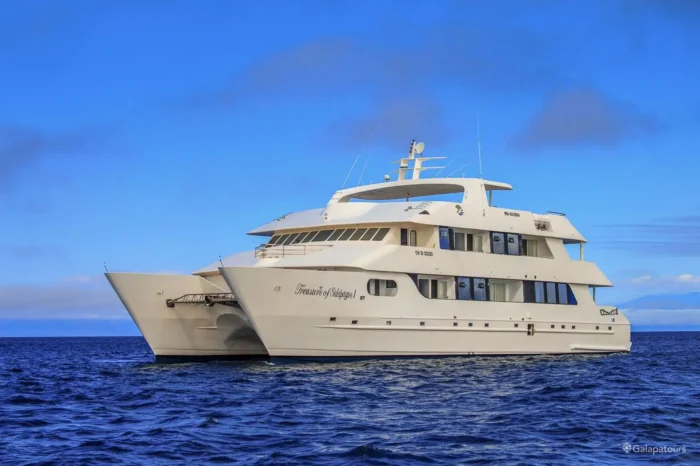Ecuador de 8 días con crucero Galápagos G1T