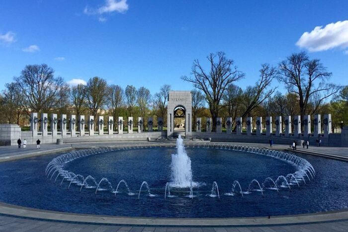 12 Días de la II Guerra Mundial Memorials G1T