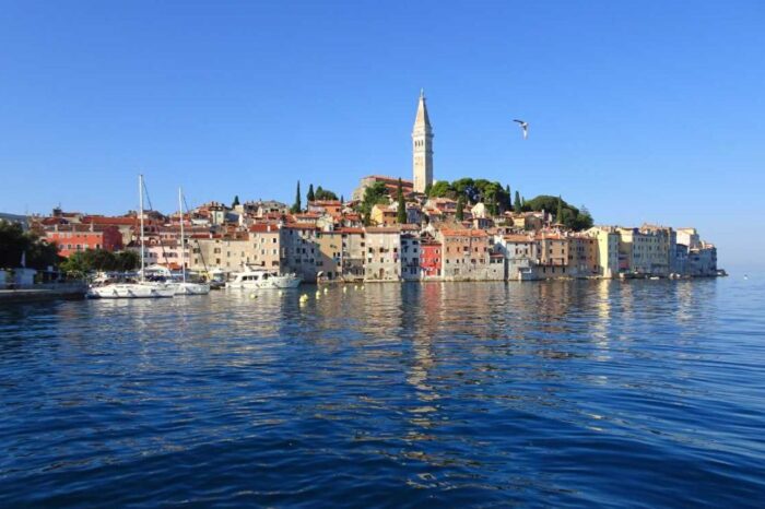 14 días de viaje asequible por Eslovenia, Croacia, Montenegro y Albania con Venecia G1T